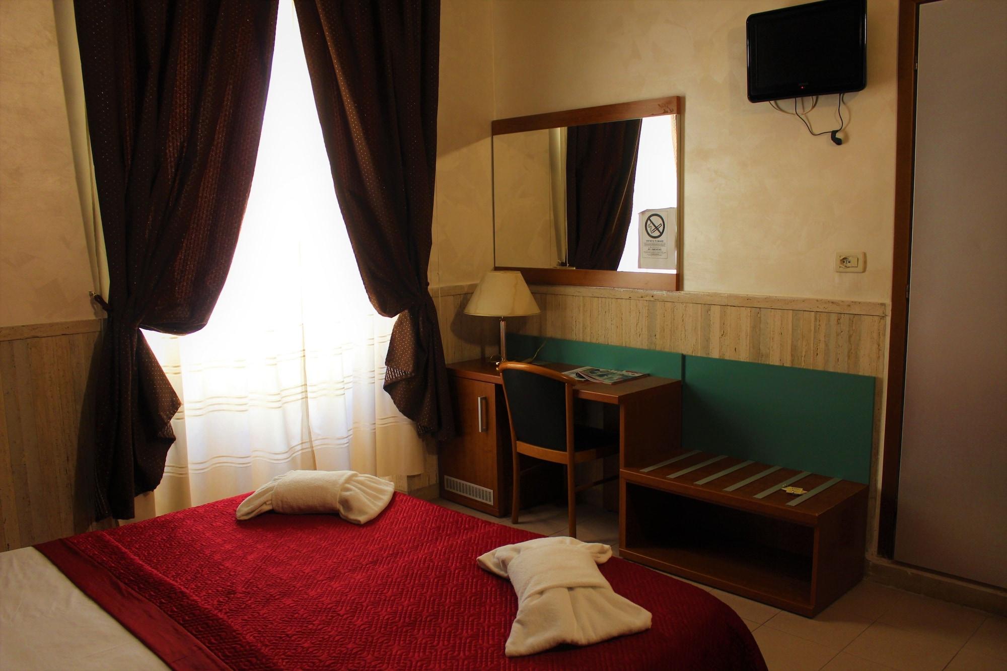 רומא Hotel Pyramid מראה חיצוני תמונה