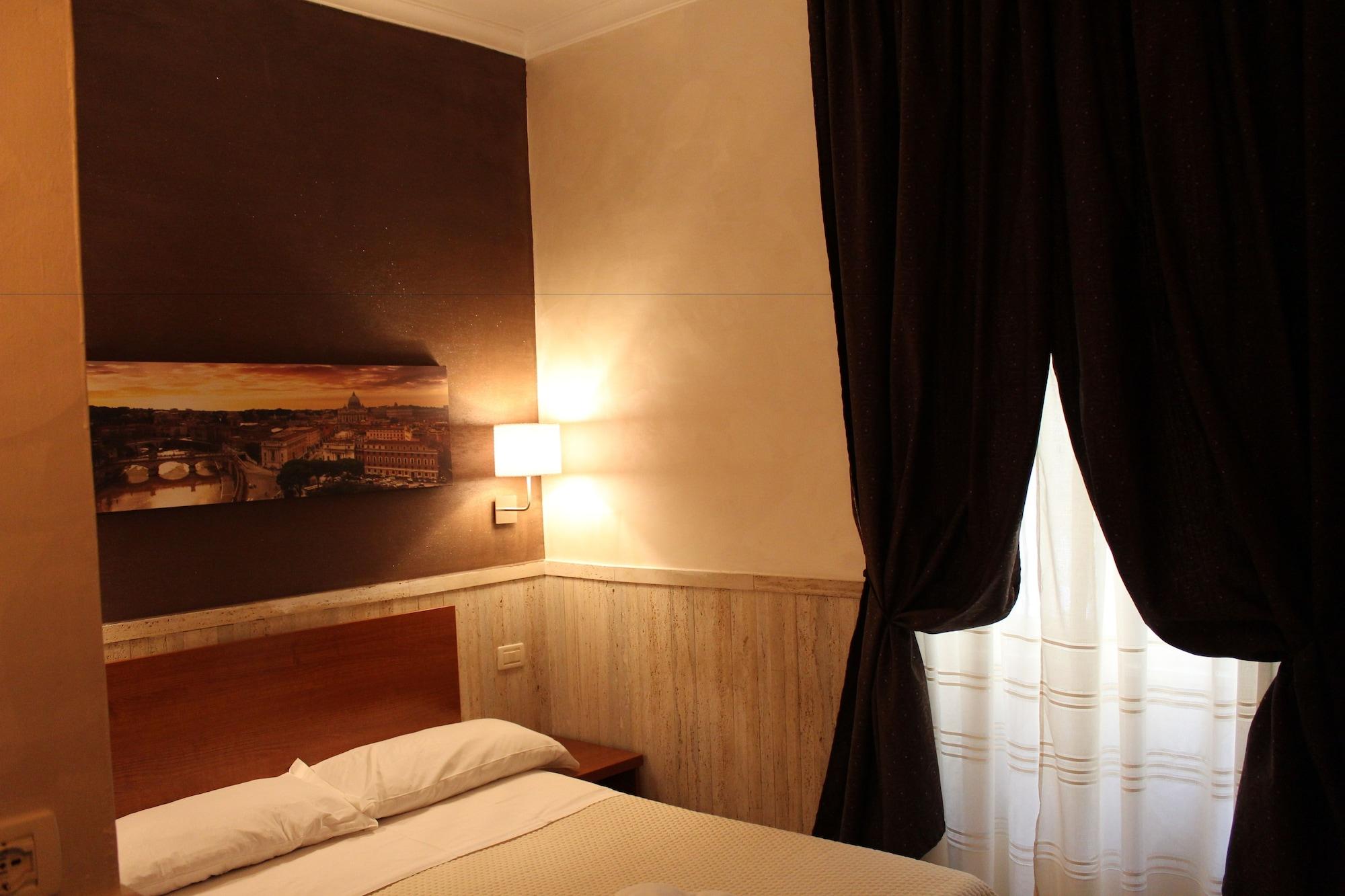 רומא Hotel Pyramid מראה חיצוני תמונה