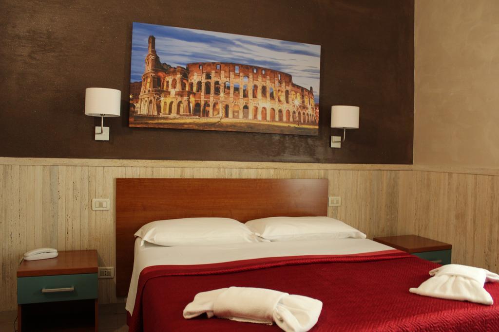 רומא Hotel Pyramid מראה חיצוני תמונה