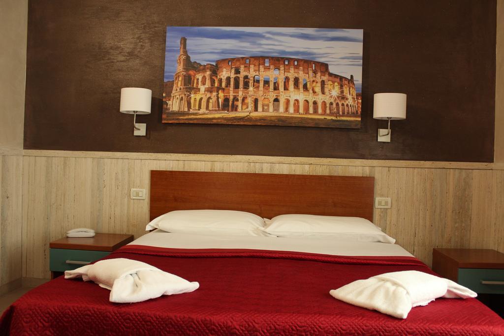 רומא Hotel Pyramid מראה חיצוני תמונה